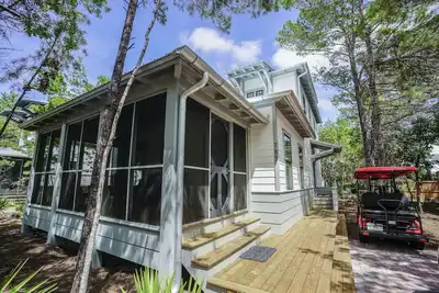 Image de 30a Beach House, Golf Cart Incl, Sleeps 10, Beach, Pool, Seacrest, Free Golf