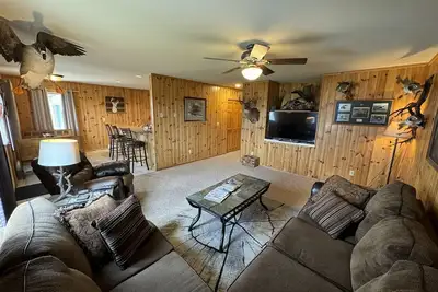 Image de 40 Creek Lodge South - Prime Hunting and Fishing Cabin at Waubay Lake