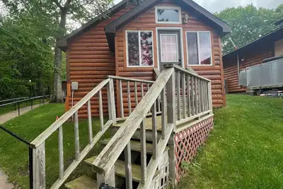 Image de Chief Lake Lodge Cabin #2