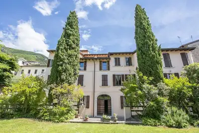 Image de Berny 100m from lake & Private parking, Apartment, Salò, Italy