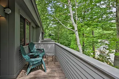 Image de Village of Loon Mtn Condo w/ Fireplace & Balcony!