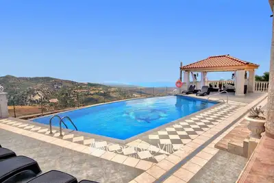 Image de Elegant Villa in Prime Location, Ideal for Weddings, Amazing Pool & Terrace