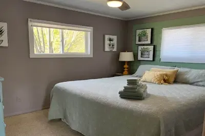 Image de T&J Cozy Cottage on Crooked River - Enjoy a family or romantic getaway