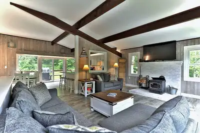 Image de Breakaway House: Renovated Killington Duplex, Unit B. Great location! Close to Skiing.