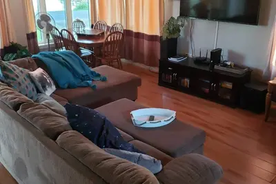 Image de Lakefront Cottage with Great Views- Dog Friendly ♡