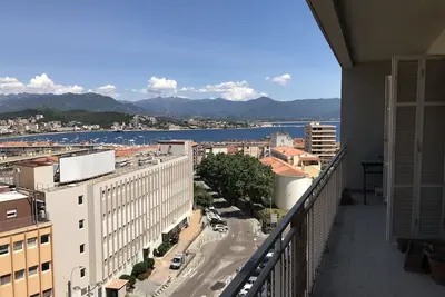 Image de Appartement de 87m2 avec terrasse  vue sur le golfe d ´Ajaccio