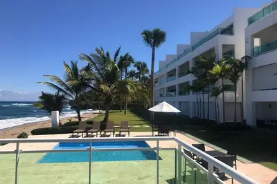 Image de 3bd sea-views condo in quiet beachfront resort with pool