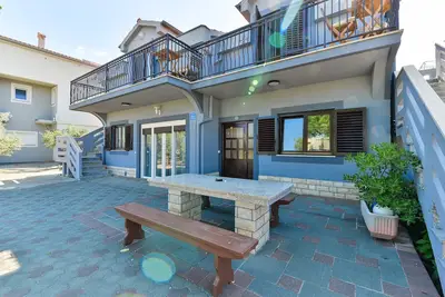 Image de Appartement de deux chambres avec la terrasse Privlaka, Zadar (A-5762-c)