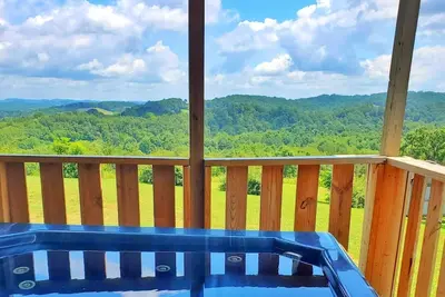 Image de Best View in the Area! ! Hot Tub! !
