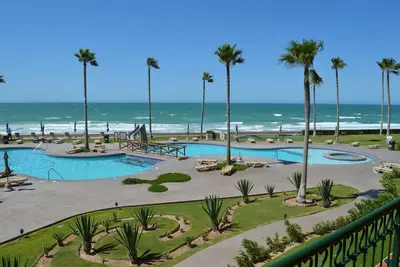 Image de Beaches Await You Now~Sonoran Spa, Sandy Beach 3 Br - 2 Ba unit