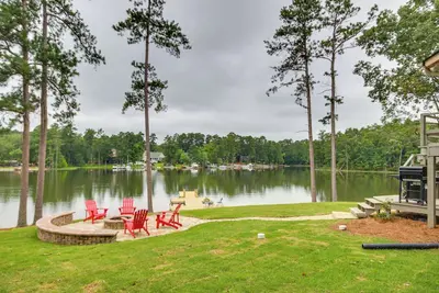 Image de Waterfront Lakehouse w/ Private Dock & Fire Pit!