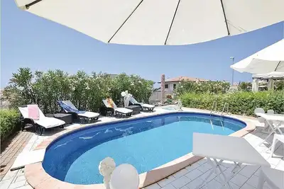 Image de Villa Croma: An elegant and welcoming three-story townhouse which faces the sun and the sea, with Free Wi-Fi.