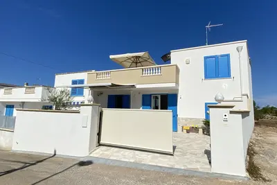 Image de Elegant Salento villa, just steps from the crystal-clear sea.