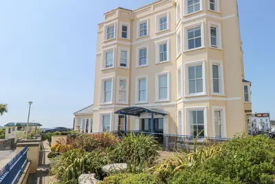 Image de 6 South Beach Court, family friendly, luxury holiday cottage in Tenby