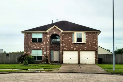 Image de Amazing Retreat - Hou/Pearland/Missouri City- 4bd/2. 5bt Home Beautiful Huge Yard