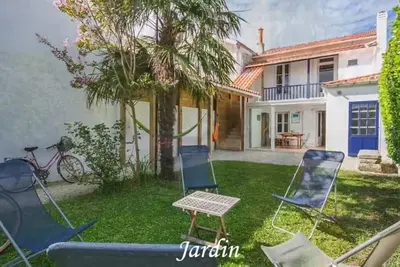 Image de Domaine de Perpignac: Victoires: 4*, proche marché, plages & port, jardin, Wifi.