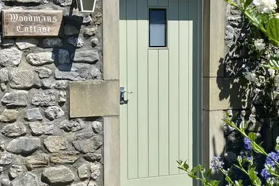 Charming stone cottage in Stainforth, Settle within the Yorkshire Dales