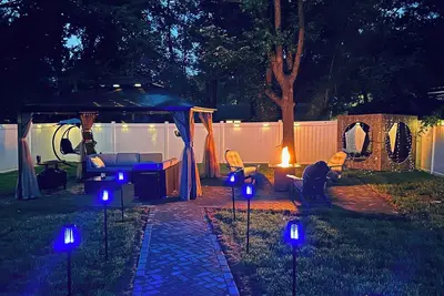 Image de Cozy 2br Near Rdu – Fenced Yard & Firepit