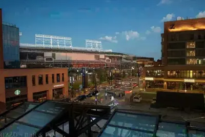 Image de 3Bed/2Bath Wrigley home w/view & party deck 443 ft from Wrigley Field - 3rd Fl