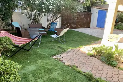 Image de Grand T2 meublé avec Jardin, Jacuzzi à 17min de la plage à pied