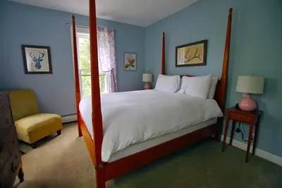 Image de Rent the Carriage House at The WiIlmington Inn-all property amenities included!