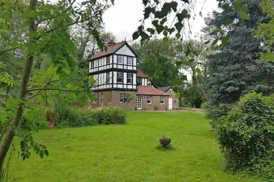 Image de Self contained ground floor flat in peaceful location, excellent views and walks