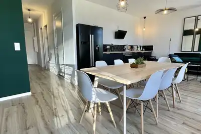 Image de Fantastic stay in T5 /center /near the beach /9 pax /Place Catalogne😍