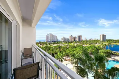 Image de Lake View ~ Studio ~ Community Pool ~ Family Friendly