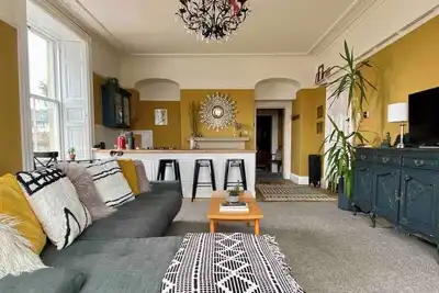 Image de Georgian Manor - Elegance in Central Frome