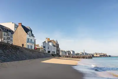 Image de La Villa ker Alexis - Villa Balnéaire sur la Digue du sillon à St Malo