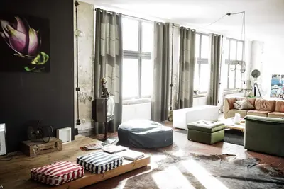 Image de 250sqm Storage Loft Apartment Sonnenallee Industrial Style