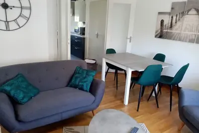 maison avec jardin, entre plages et centre ville