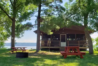 Image de Camp Pepin's Jj Saul Cabin - Fall asleep to the Rippling Waters of Lake Pepin