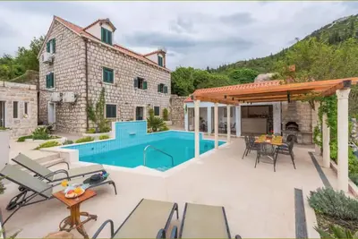 Image de Villa Sarah - Five Bedroom Villa with Terrace and Swimming Pool