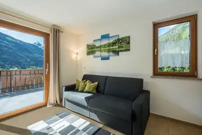 Image de Appartement confortable \"Pfandlerhof GrĂĽn\" avec vue montagne, Wi-Fi, balcon et jardin