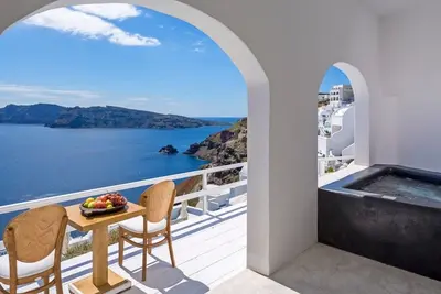 Image de Luxury Santorini Villa | Infinity Blue Villa | 1 Bedroom | Outdoor Plunge Pool | Sea & Caldera View | Oia