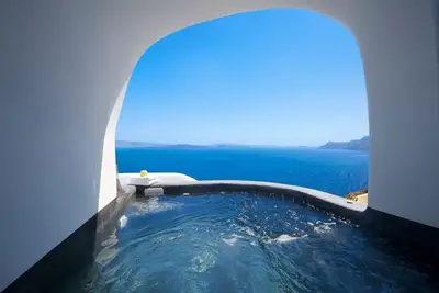 Image de Elegant Santorini House | Villa Horizon |Caldera View-Outdoor Hot Tub | Oia