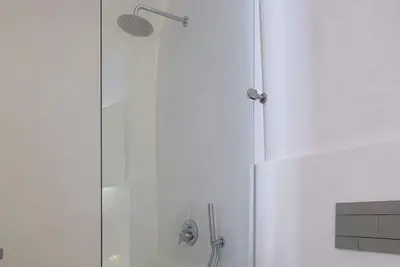 Image de Elegant Santorini House | 3 Bedroom Villa | Caldera View-Outdoor Hot Tub | Oia