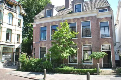 Image de Family home with garden in the center of Alkmaar, 25 min. from the beach