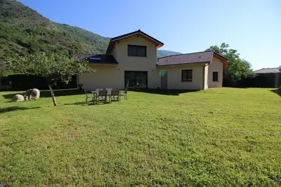 Belle Villa Contemporaine Proche RANDONNÉE Et Station De Ski