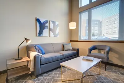 Image de Kasa | Milwaukee | Gorgeous 1bd/1ba Downtown Apartment
