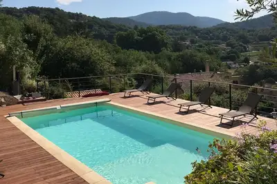 Image de Villa Tout Confort Vue Imprenable sur le village et ses collines, Piscine PRIVÉE