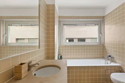 Image de Beautiful & Spacious 2-Bed Apartment in Bairro Alto, Sleeps 6