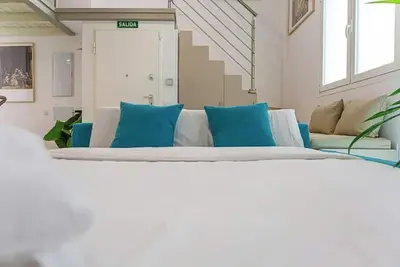 Image de 2bdr duplex for 9px in Hortaleza near metro