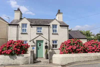 Image de Bryn Peris, pet friendly, character holiday cottage in Moelfre