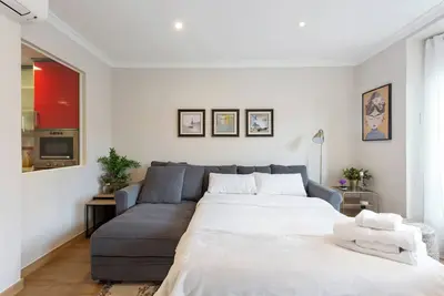 Image de Elegant 1Bed Apt Sleeps 4, in the heart of Centro