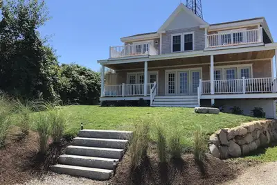 Heart of Downtown-New Construction-Walk to the Beach-Central Air-Ocean Views