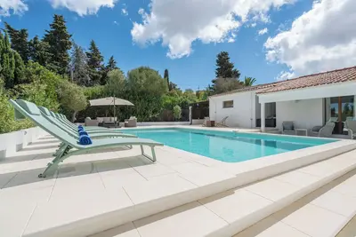 Image de Beautiful 5-bedroom Family villa with Pool, wifi and A/C Close to Beaches