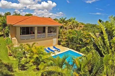 Image de Secured residence with private pool, soccer\/basket\/tennis, restaurant, near all
