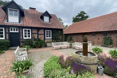 Image de Denkmalgeschützte Hofstelle